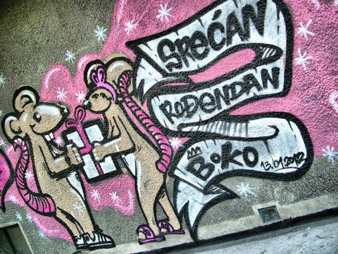 Album messages on the walls and streets 第 2 页
