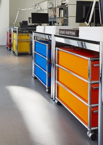 CAMRON 家具目录 · USM Modular 家具 : Creative Solutions For 专业 Projects 第 6 页