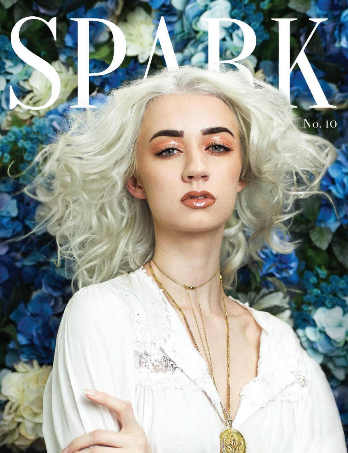 コレクション LOVELY MAGAZINE / 10th issue 10curates - 10 Magazine