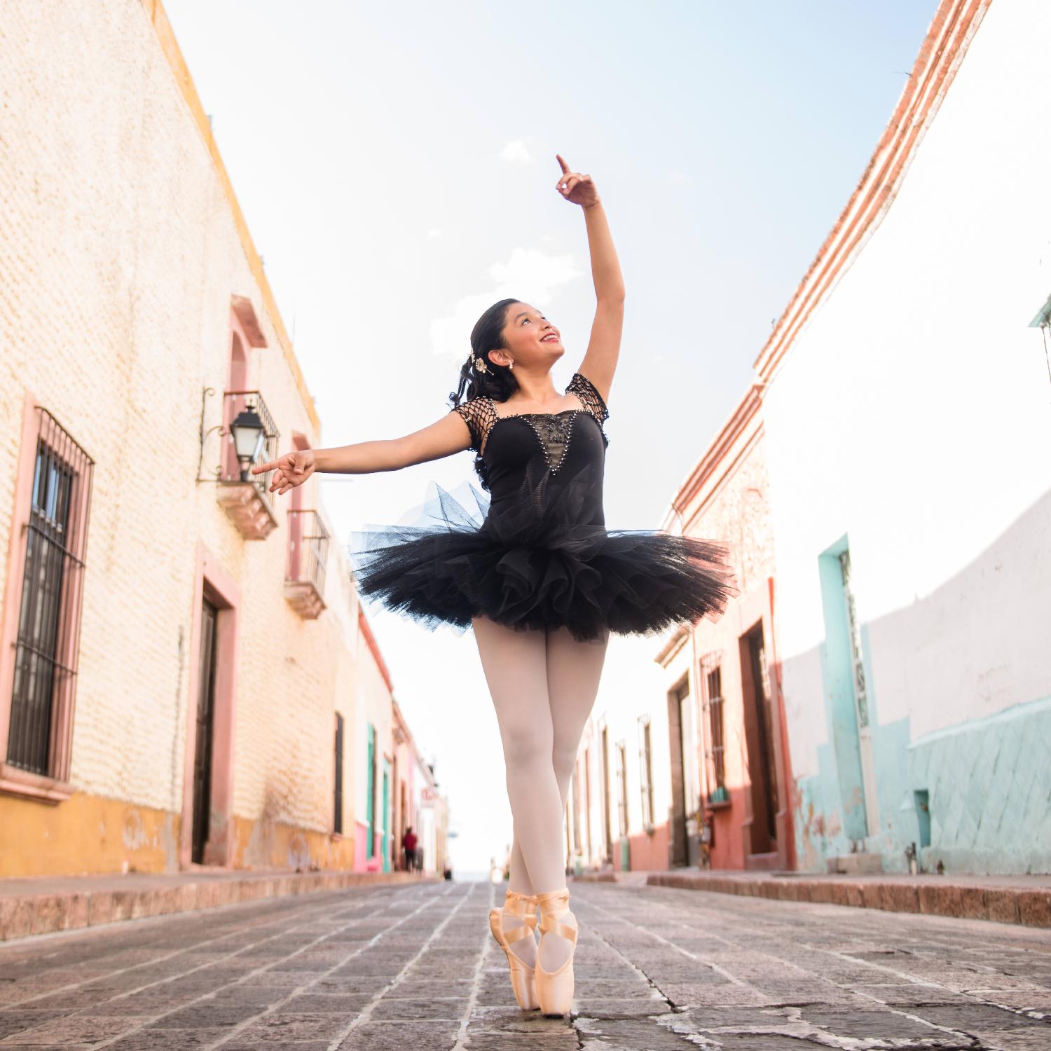 XV María Inés Elegante by Pilxr Pérez - Issuu