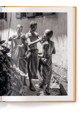ACC Art Books 灯饰目录 · Children of the World 第 17 页