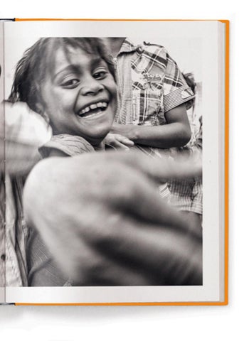 ACC Art Books 灯饰目录 · Children of the World 第 3 页