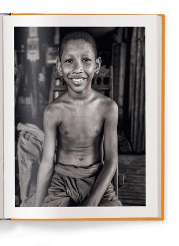 ACC Art Books 灯饰目录 · Children of the World 第 9 页