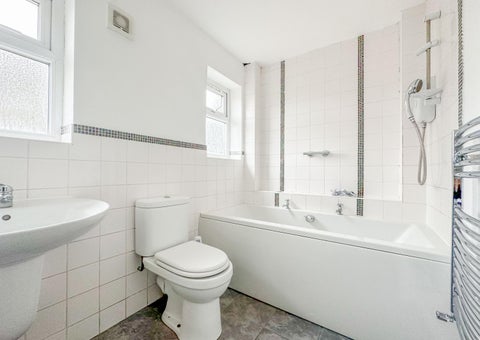Fine & Country / DDM Residential 灯饰目录 · Bridges Road 第 6 页