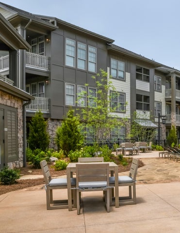 TOWN LAUREL CROSSING | RELATED PROPERTIES 第 8 页