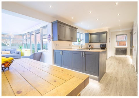 Fine & Country / DDM Residential 灯饰目录 · Bramble Way, Brigg 第 5 页