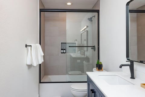 Shumilova Interiors 家具目录 · 卫浴 Designs 第 17 页