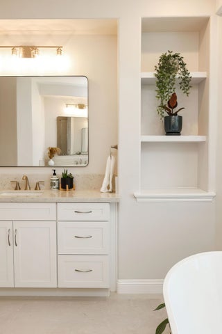 Shumilova Interiors 家具目录 · 卫浴 Designs 第 7 页