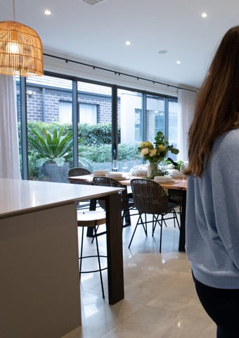 Signature Homes Ltd 家具目录 · Connected Living 第 8 页
