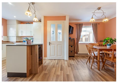 Fine & Country / DDM Residential 灯饰目录 · Stevensons Way 第 6 页