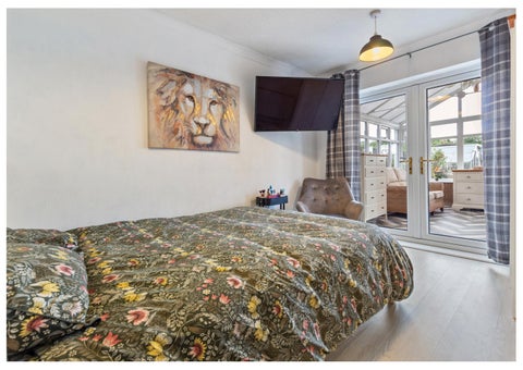 Fine & Country / DDM Residential 灯饰目录 · Kings Road 第 11 页