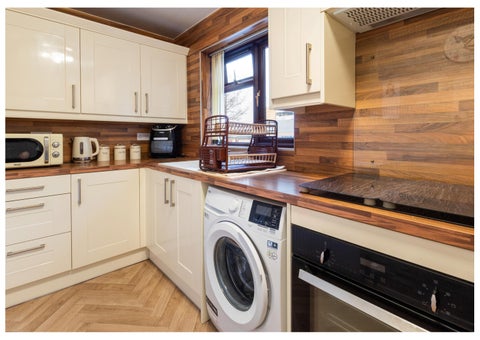 Fine & Country / DDM Residential 灯饰目录 · Wilsons Close, Scunthorpe 第 5 页