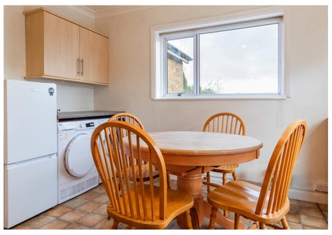 Fine & Country / DDM Residential 灯饰目录 · Brigg Road 第 5 页
