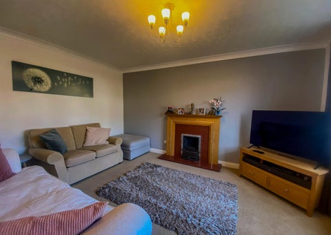 Fine & Country / DDM Residential 灯饰目录 · Appleyard Drive 第 3 页