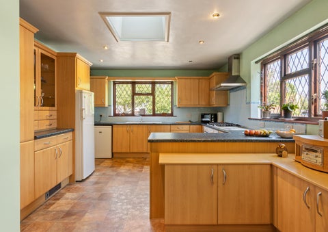 Fine & Country / DDM Residential 灯饰目录 · Bridge Street, Brigg 第 4 页