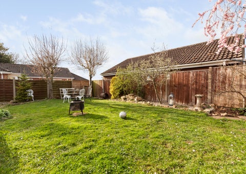 Fine & Country / DDM Residential 灯饰目录 · Ings Road, Kirton-In-Lindsey 第 13 页
