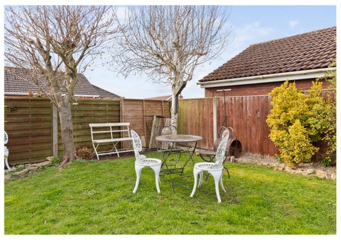 Fine & Country / DDM Residential 灯饰目录 · Ings Road, Kirton-In-Lindsey 第 14 页