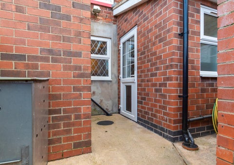 Fine & Country / DDM Residential 灯饰目录 · Ings Road, Kirton-In-Lindsey 第 15 页