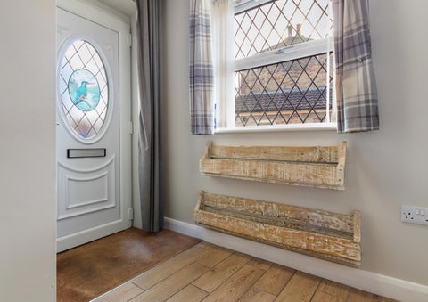 Fine & Country / DDM Residential 灯饰目录 · Ings Road, Kirton-In-Lindsey 第 3 页